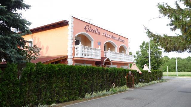 Gizella Apartmanhaus Bük 객실 사진