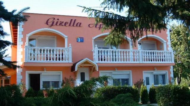 Gizella Apartmanhaus Bük 객실 사진